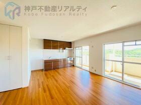 研究学園５団地５２５号棟