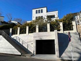 神奈川県横浜市青葉区美しが丘３丁目