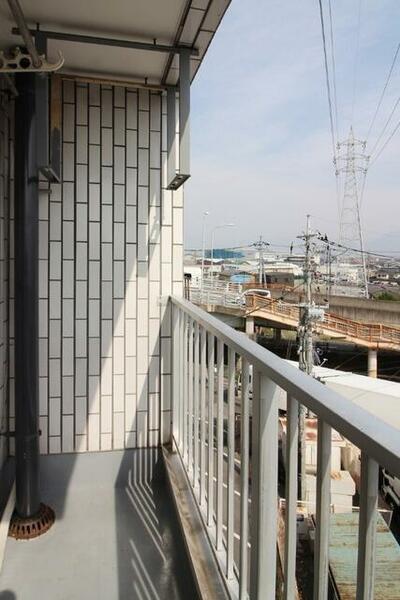 バルコニー・ベランダ：バルコニー