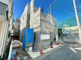 東京都中野区中野１丁目