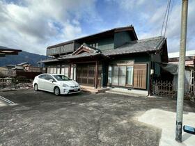 岐阜県揖斐郡池田町本郷