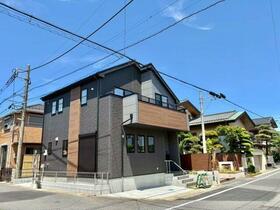 埼玉県越谷市赤山町３丁目