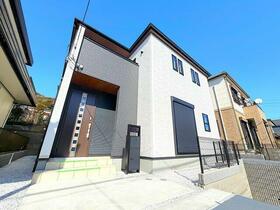 神奈川県横浜市金沢区釜利谷西３丁目