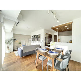 エステ・スクエア新所沢