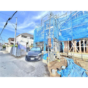 埼玉県所沢市上新井４丁目