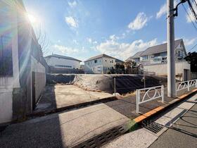 東京都目黒区中根２丁目