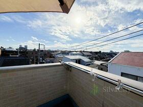 東京都目黒区中目黒５丁目