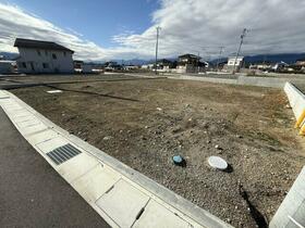 山梨県甲斐市島上条