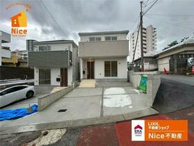 沖縄県那覇市識名１丁目