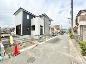 埼玉県草加市苗塚町