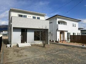 山梨県甲府市里吉４丁目