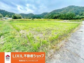 京都府亀岡市曽我部町穴太一本木