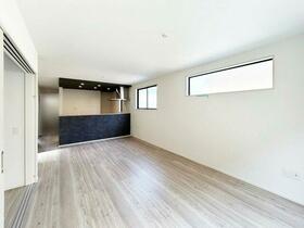 福岡県北九州市若松区花野路1丁目