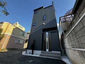 東京都新宿区喜久井町