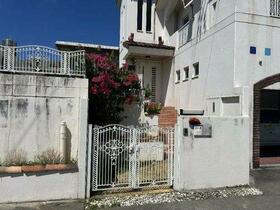 沖縄県沖縄市比屋根６丁目