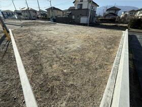 山梨県中央市西花輪