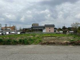 富山県高岡市中川園町