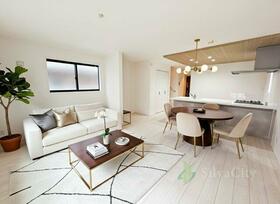 東京都世田谷区喜多見１丁目