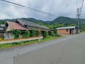 岐阜県本巣市根尾市場