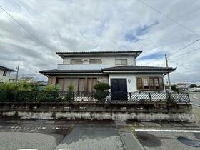 山梨県中巨摩郡昭和町河西
