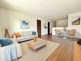 東京都三鷹市上連雀９丁目