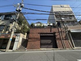 東京都中野区上高田１丁目