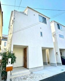 東京都三鷹市下連雀４丁目