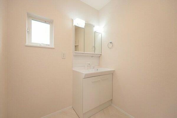 detached 埼玉県深谷市栄町

地図を見る