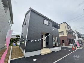 大阪府高槻市唐崎中１丁目