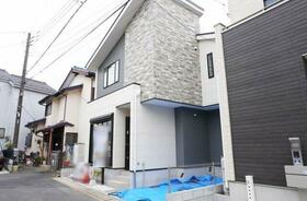 埼玉県草加市苗塚町