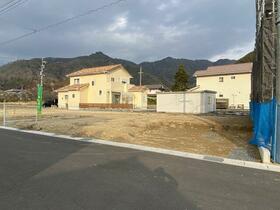 兵庫県丹波市氷上町石生