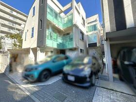 東京都新宿区西落合１丁目