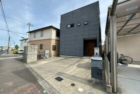 兵庫県宝塚市山本中３丁目