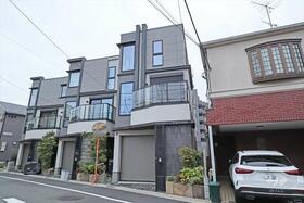 東京都世田谷区等々力７丁目