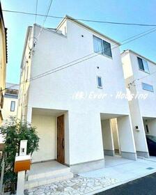 東京都三鷹市下連雀４丁目