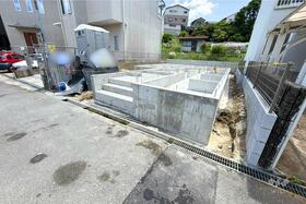 兵庫県川西市西多田２丁目