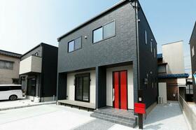 福岡県北九州市小倉南区長行西３丁目