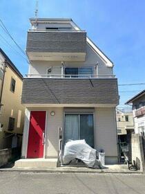 東京都三鷹市上連雀６丁目