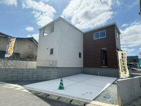 福岡県北九州市小倉南区長行西１丁目