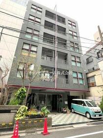 パレトーホー浅草　７階　最　上階　角　部屋　　家具付