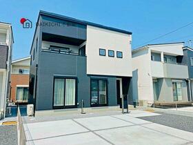 埼玉県鴻巣市小松３丁目