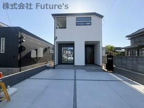 埼玉県三郷市番匠免１丁目