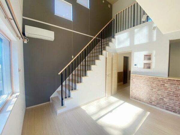 detached 埼玉県蕨市錦町５丁目

地図を見る