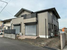 三重県四日市市釆女が丘３丁目