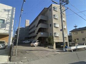 長野県上田市中央４丁目