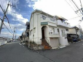 大阪府高槻市南大樋町