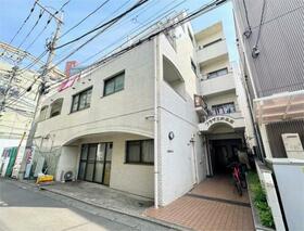 プラザ三軒茶屋