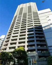 ファーストリアルタワー新宿