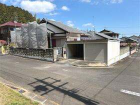 三重県津市一身田豊野