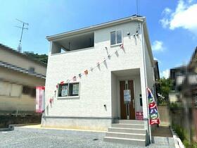 兵庫県三木市志染町東自由が丘１丁目